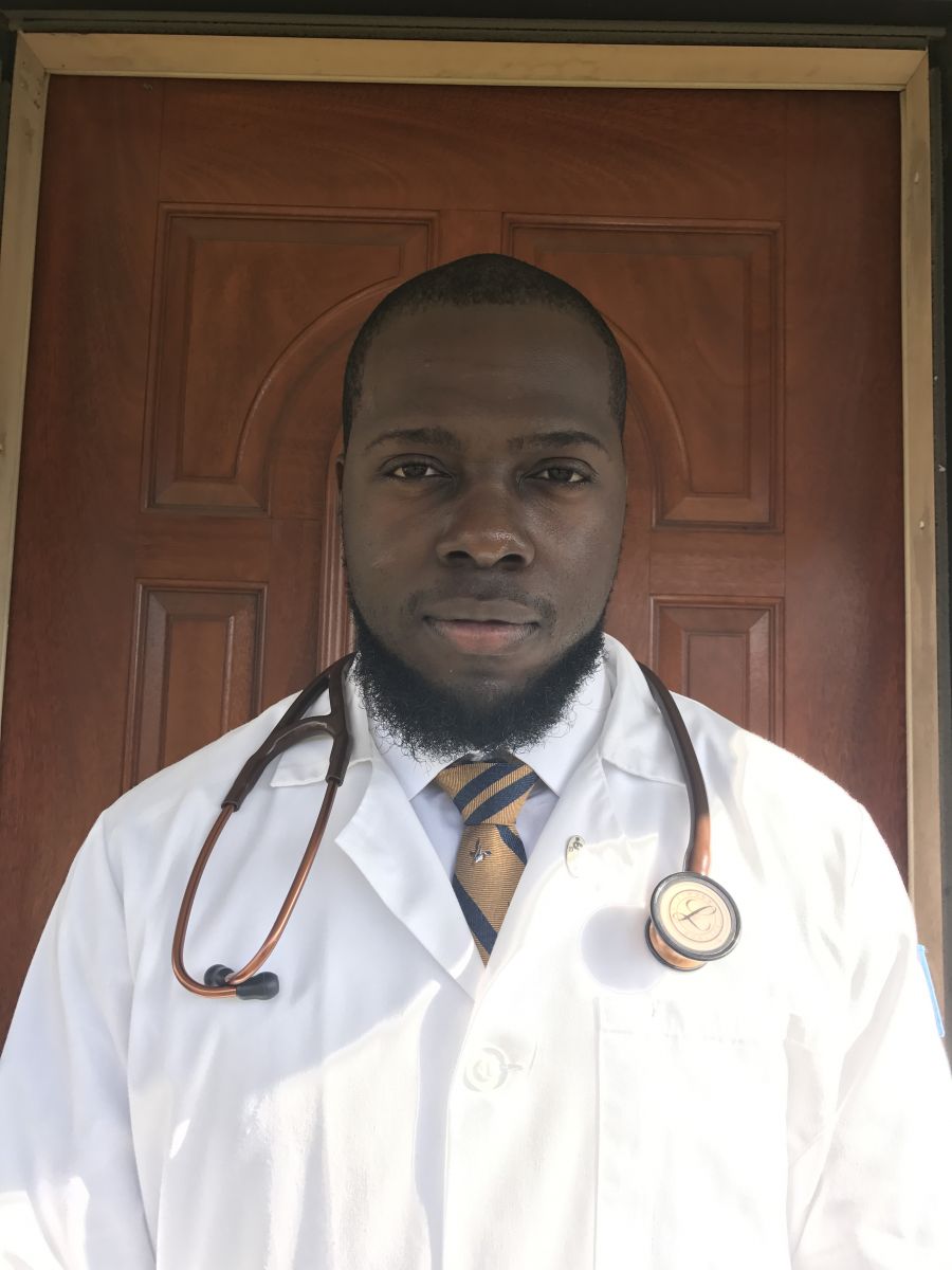 Med Student Pays it Forward with Diversity Outreach